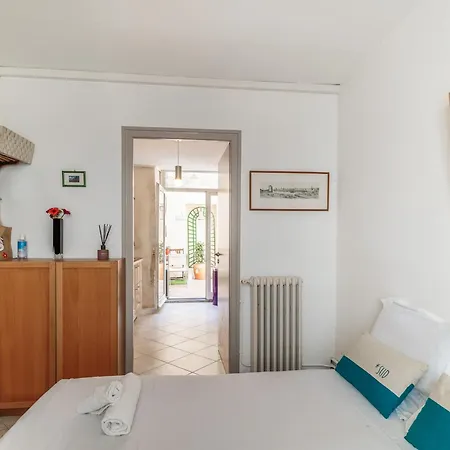 Le Cordouan, Au Centre